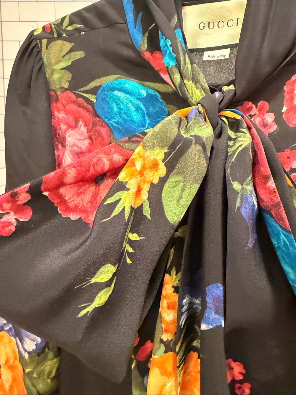 Gucci Black Silk Floral Tie-Neck Blouse with Bright Multicolor Blooms - Picture 3 of 6